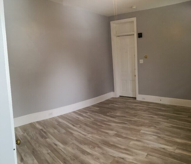 Building Photo - 1339 Mineral Spring Rd
