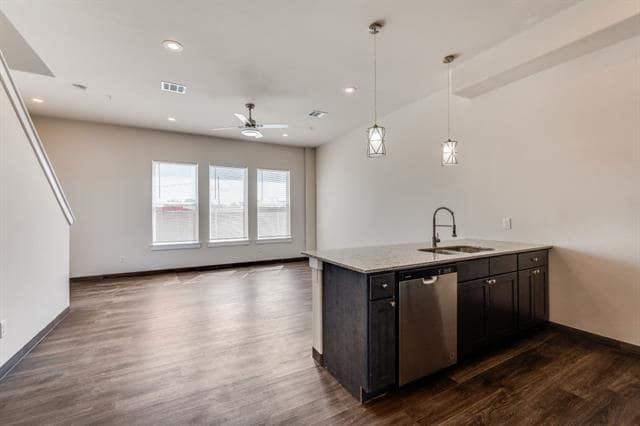 Building Photo - 710 Benge Dr