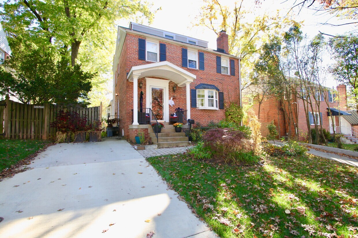 1714 Noyes Ln, Silver Spring, MD 20910 House Rental in Silver Spring