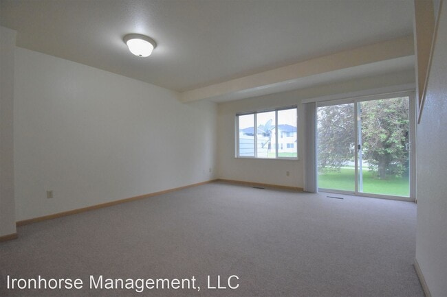Building Photo - 2490 Wheeler Dr