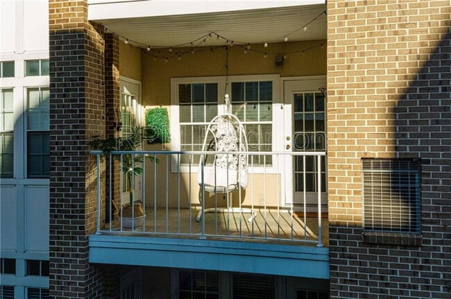 Foto del edificio - 220 Renaissance Pkwy NE