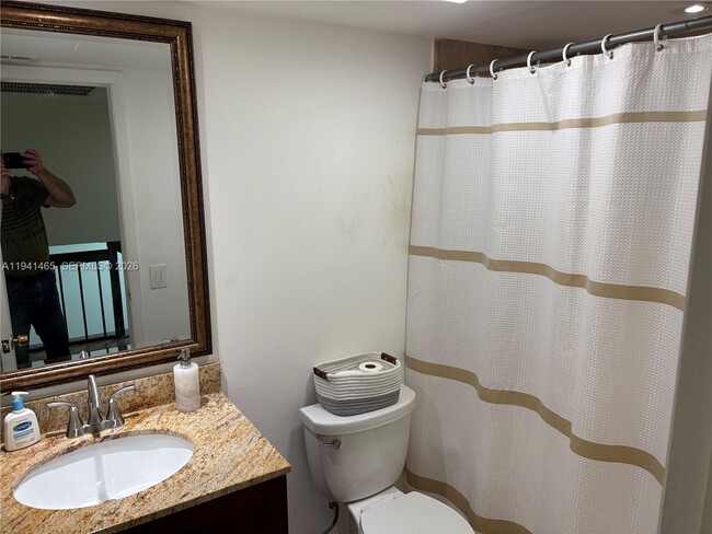 Foto del edificio - 1011 N Hiatus Rd