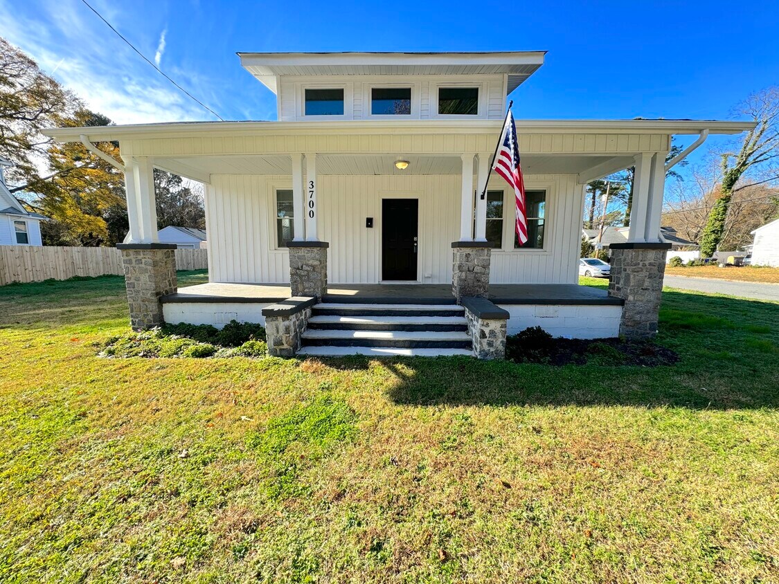 Primary Photo - 3700 Deep Creek Blvd