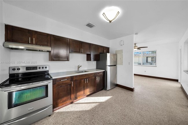 Foto del edificio - 3471 SW 3rd St