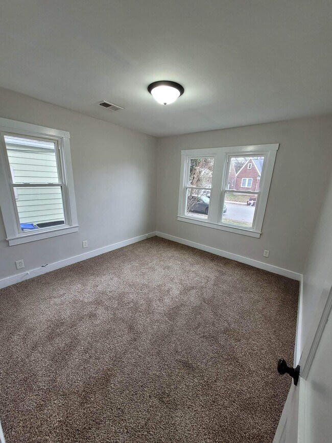 1121 Dresden Ave, Louisville, KY 40215 House Rental in Louisville, KY