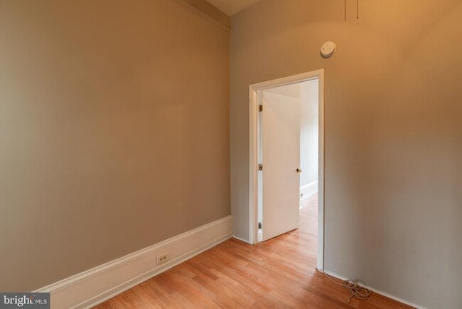 Building Photo - 673 N 11th St