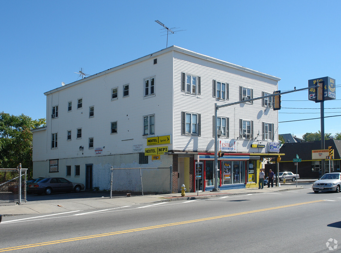 Primary Photo - Mid City Rooming House