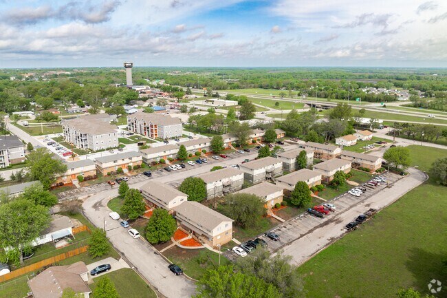 Foto aérea - Bluestem Apartments