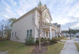 Building Photo - 1754 Sanford Dr