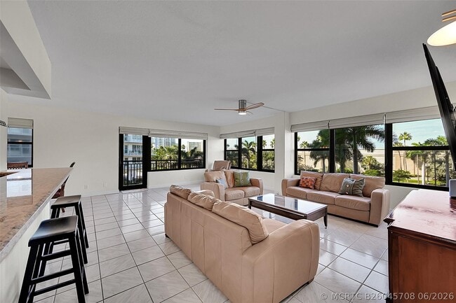 Building Photo - 3800 Galt Ocean Dr