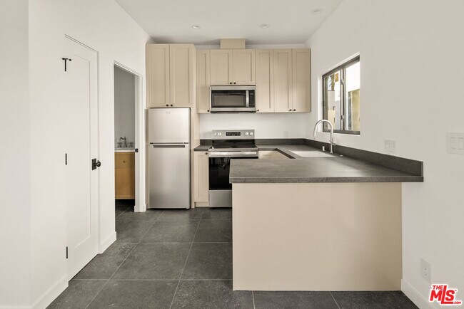 Foto del edificio - 5212 W 21st St