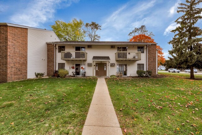 Building Photo - Silver Creek Apartments