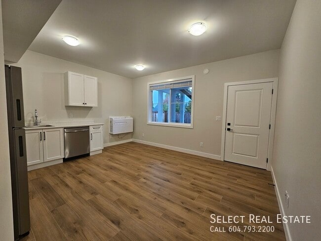 Building Photo - 46058 Bonny Ave