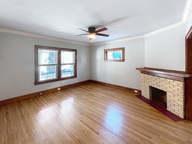 Building Photo - 1307 Edanola Ave