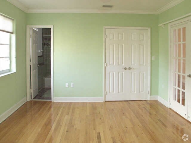 Habitación - SoBe Apartment Rentals