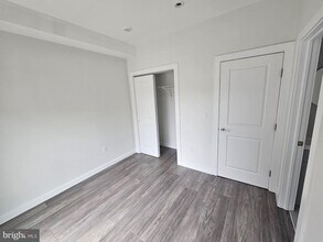 Building Photo - 1617 Ridge Ave