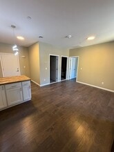 Building Photo - 550 Spruce St