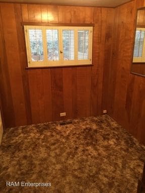 Building Photo - 1694 White Oak Cir