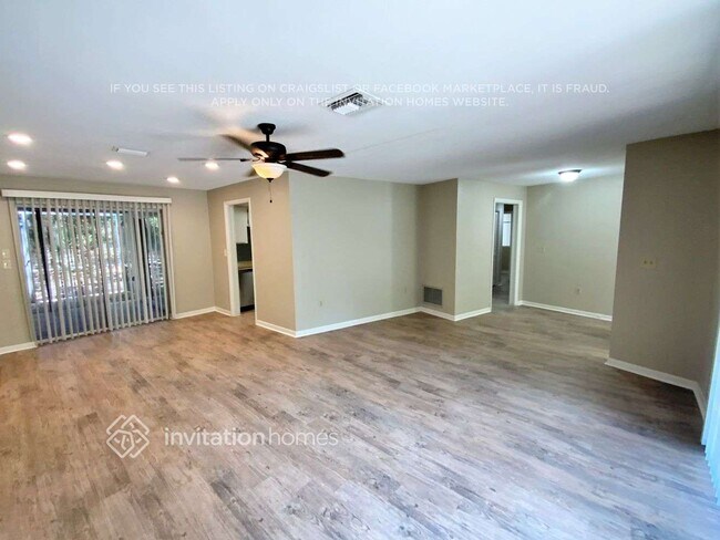 Foto del edificio - 1153 Lancer Ln