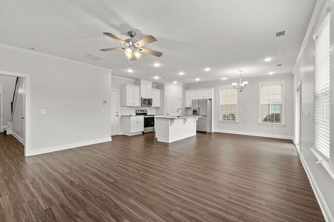 Foto del edificio - 597 Vinings Dr