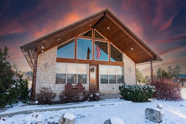 Building Photo - 165 Hot Springs Blvd