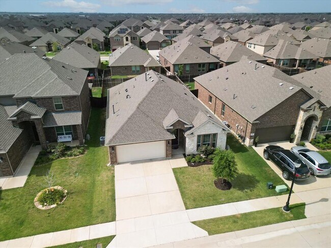 Building Photo - 10921 Aledo Ln