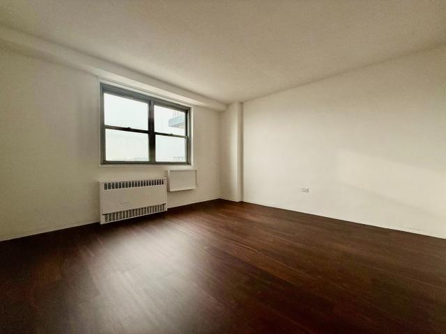 Building Photo - 1 bedroom in BRONX NY 10461