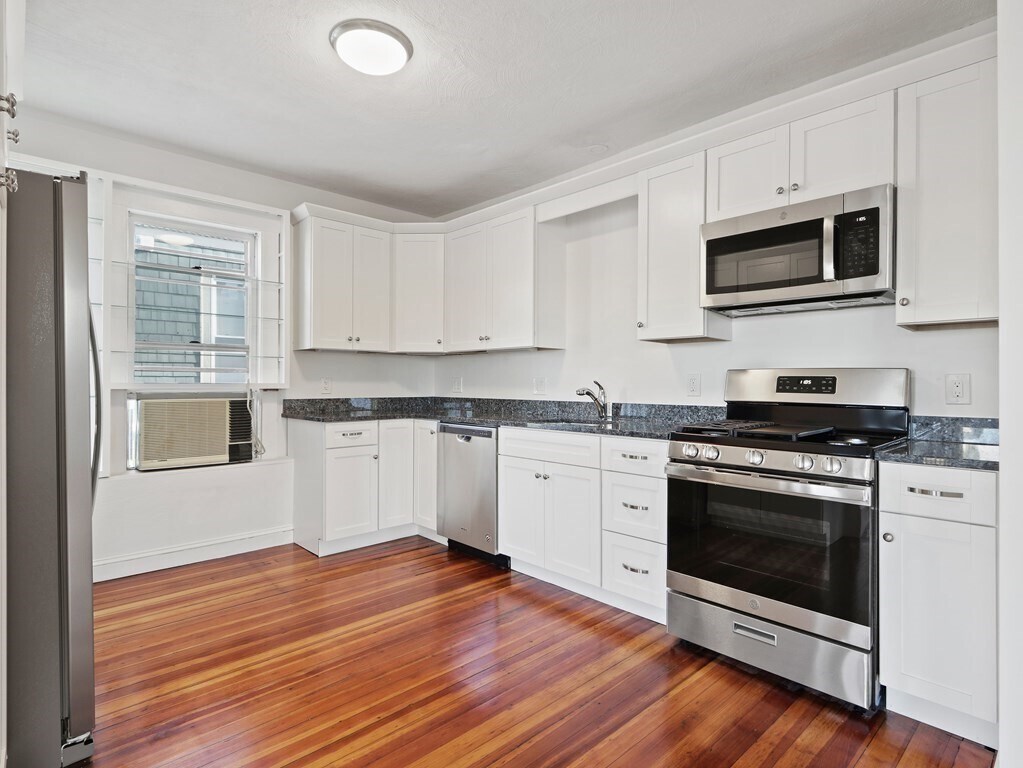 Primary Photo - 153 Walden St