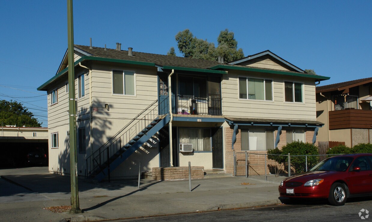 Primary Photo - 163 Alexander Ave