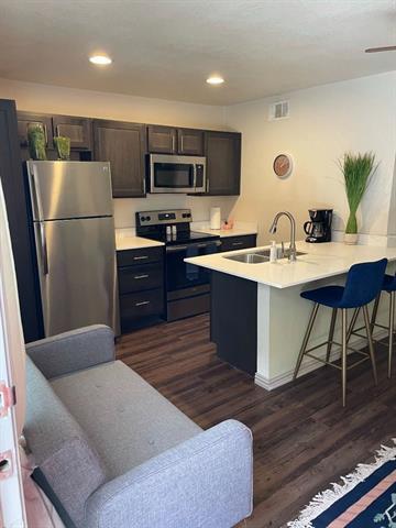 Foto del edificio - 3914 Bowser Ave