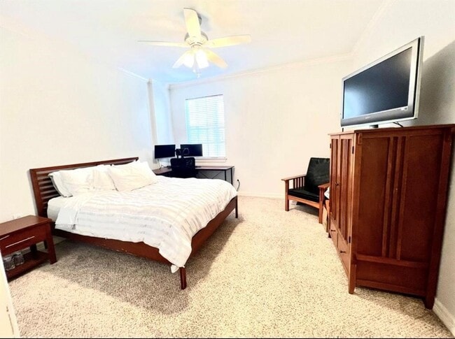 Building Photo - 1714 Roy St