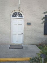 Building Photo - 213 Bendel Rd