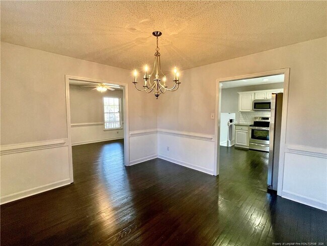 Foto del edificio - 239 Yorkshire Dr