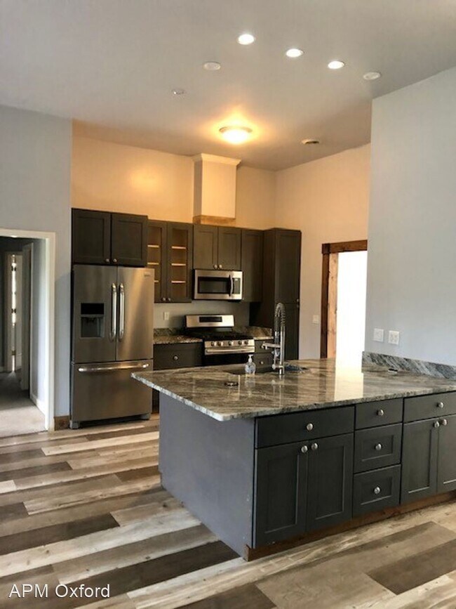 Foto del edificio - 3 br, 2 bath House - 514 Rock Springs Dr.