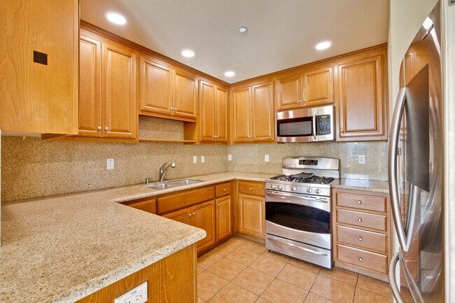 Foto del edificio - Amazing 3 Bed, 3 Bath Home in Sunnyvale near Seven Seas Park
