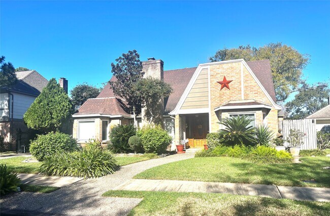 Building Photo - 11418 Chevy Chase Dr