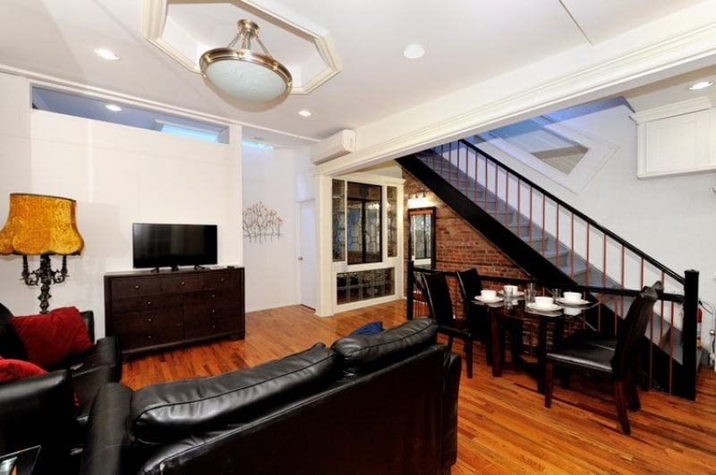 Primary Photo - 147 W 40th St