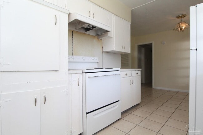 Building Photo - 106 St Regis Dr