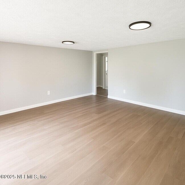 Foto del edificio - 1109 Lake Shore Blvd