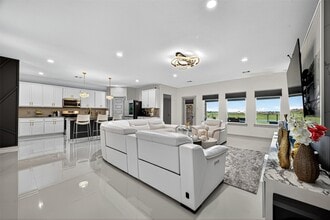 Building Photo - 31410 Hexan Hts Ln