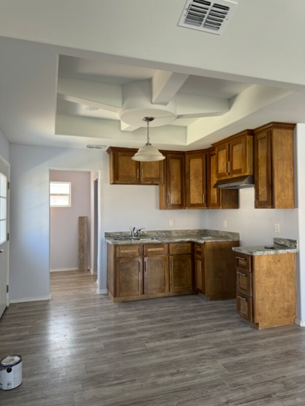 Building Photo - 708 E Cedro St