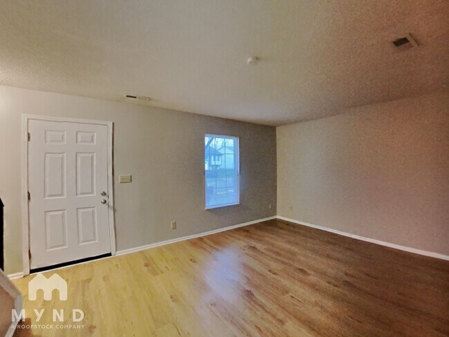 Foto del edificio - 1497 Ringfield Dr