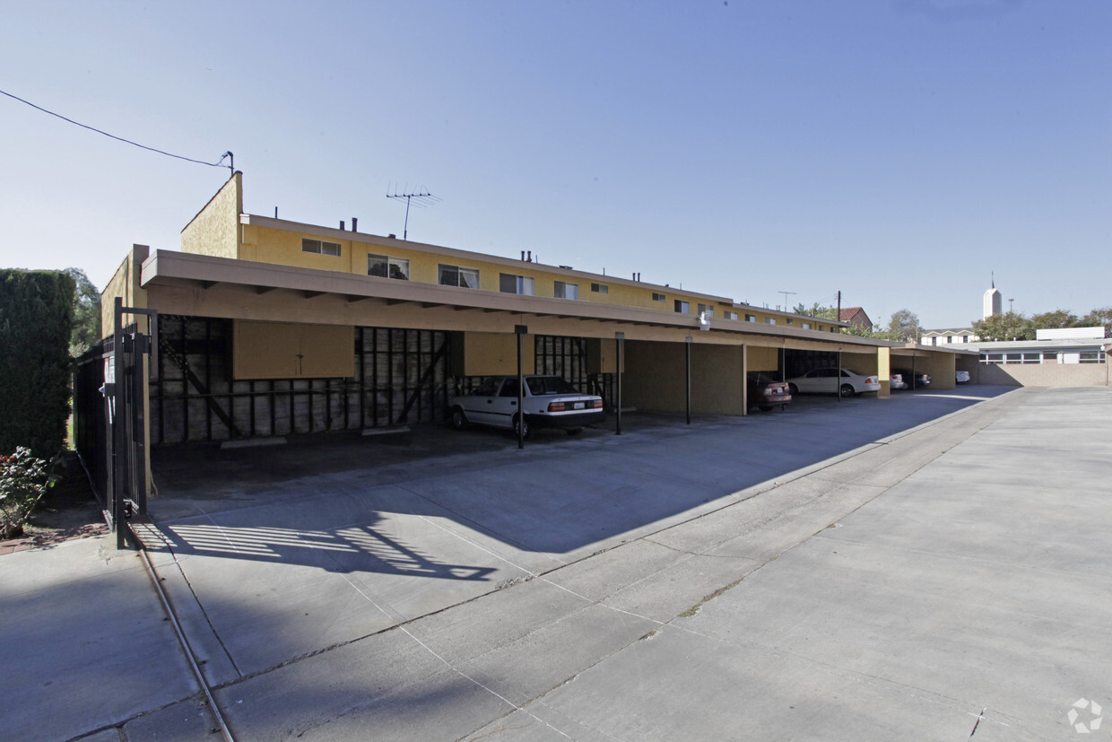 Building Photo - Hacienda Franciscan