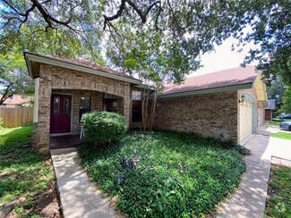 Building Photo - 3215 Tree Grove Dr