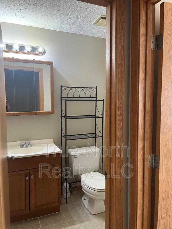 Building Photo - 2577 Sandbury Blvd