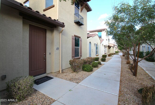 Building Photo - 3855 S McQueen Rd