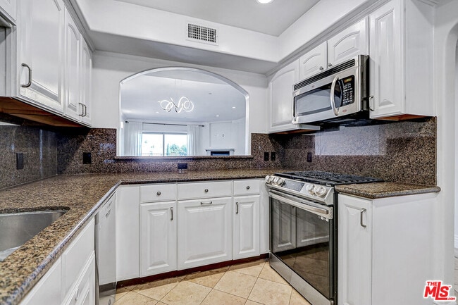 Building Photo - 1520 S Shenandoah St