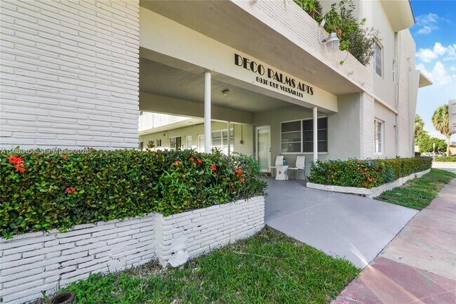 Foto del edificio - 6930 Rue Versailles Dr