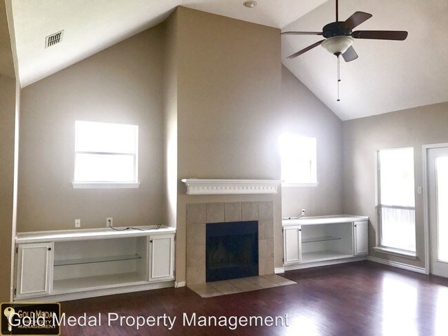 Foto del edificio - 3 br, 2 bath House - 5205 Rimes Ranch Rd