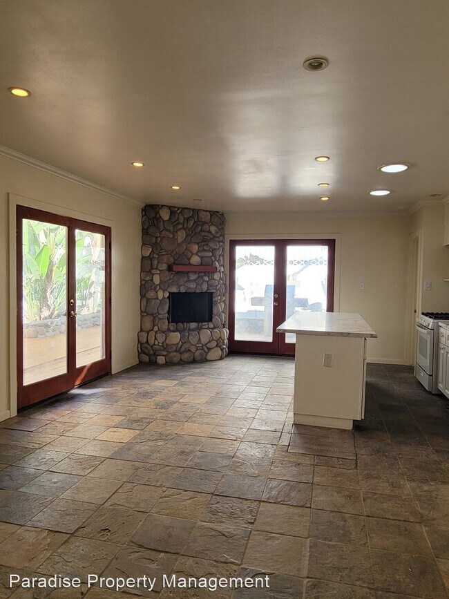 Building Photo - 3 br, 1.5 bath House - 111 Santa Rosa Ave.